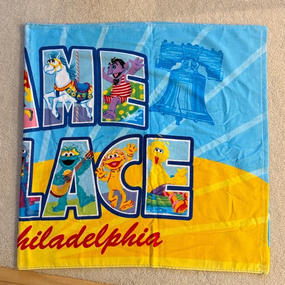 Sesame Street Greetings Postcard Towel - Picture 3 of 3